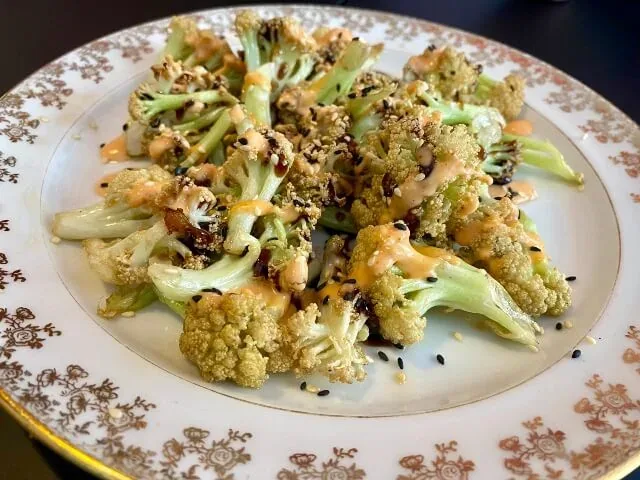 Coliflor Bravas Chinas, plato estrella de BAMMBAO